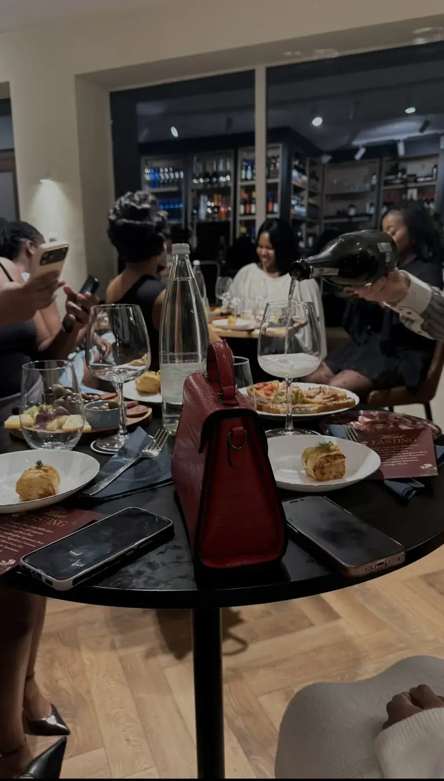 Wine Tasting &mdash; photograph 3